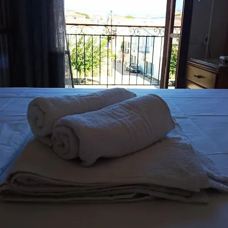 Hotel Koukonas 2*