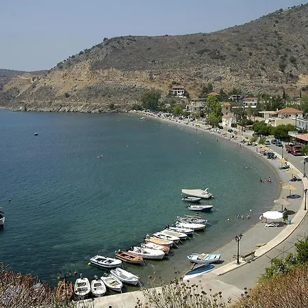Koukonas Hotel
